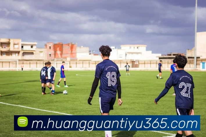 皇冠体育APP 体育赛事宣传图